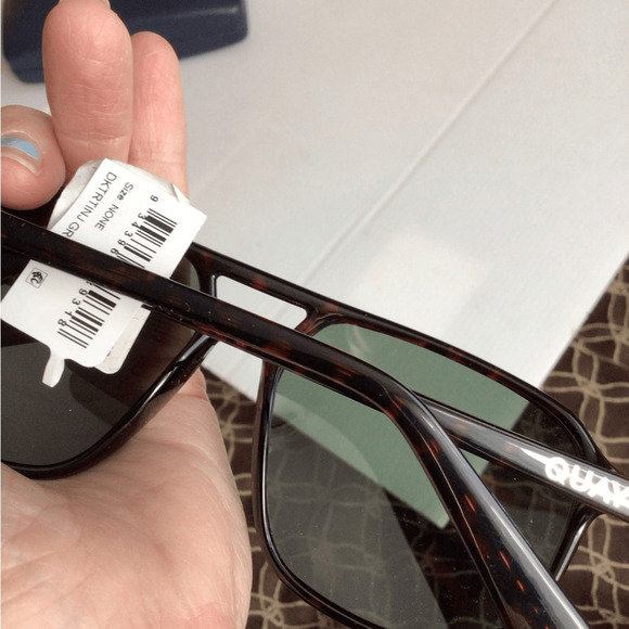 NEW ! on the Fly POLARIZED Quay Australia Brown Sunglasses with Green Lenses main image 7